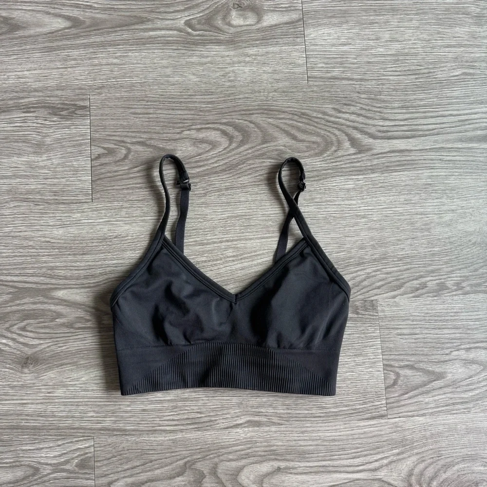 Lululemon Ebb to Street bra - Picture 1 of 2
